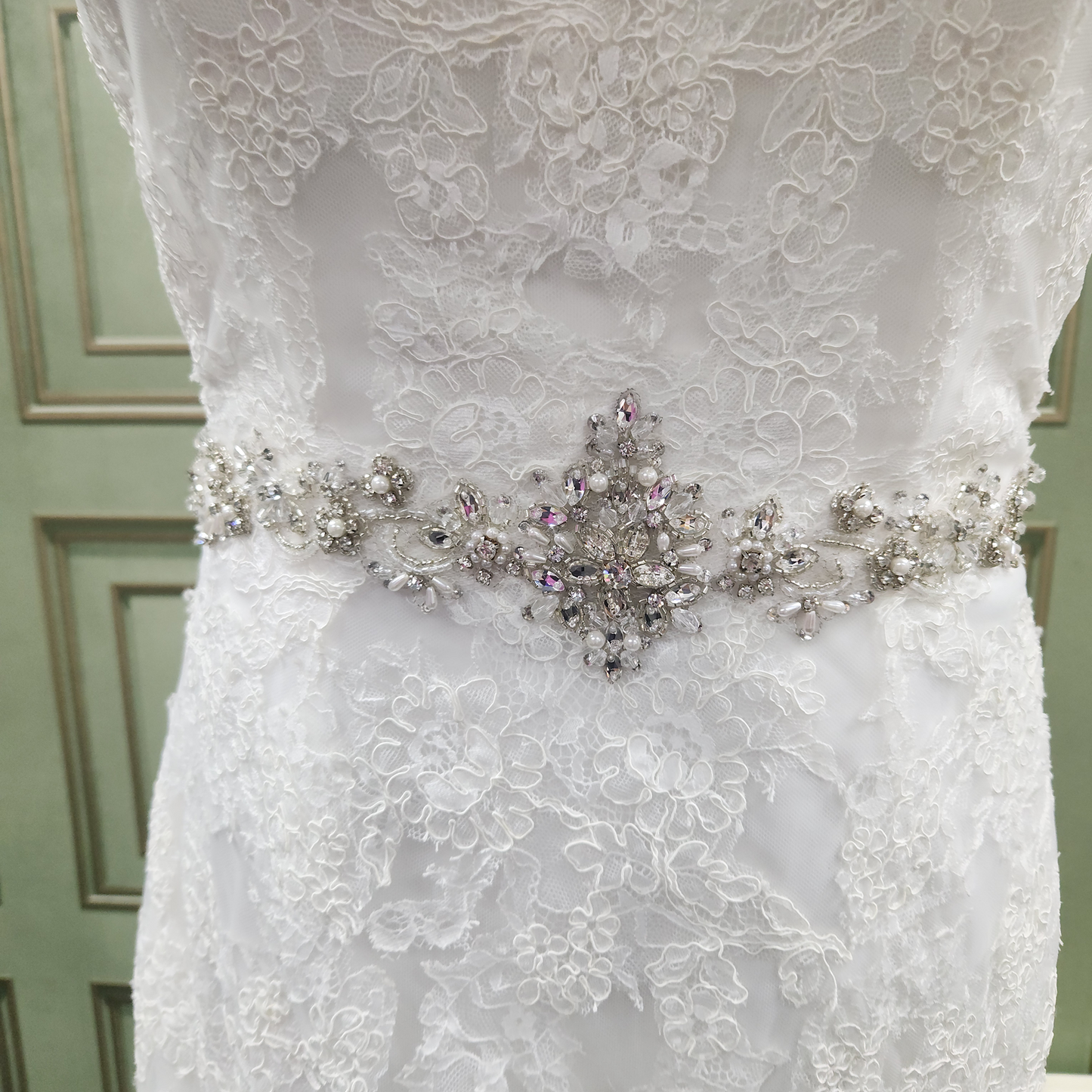 White English Bridal Dress/ Designer: Lenovia