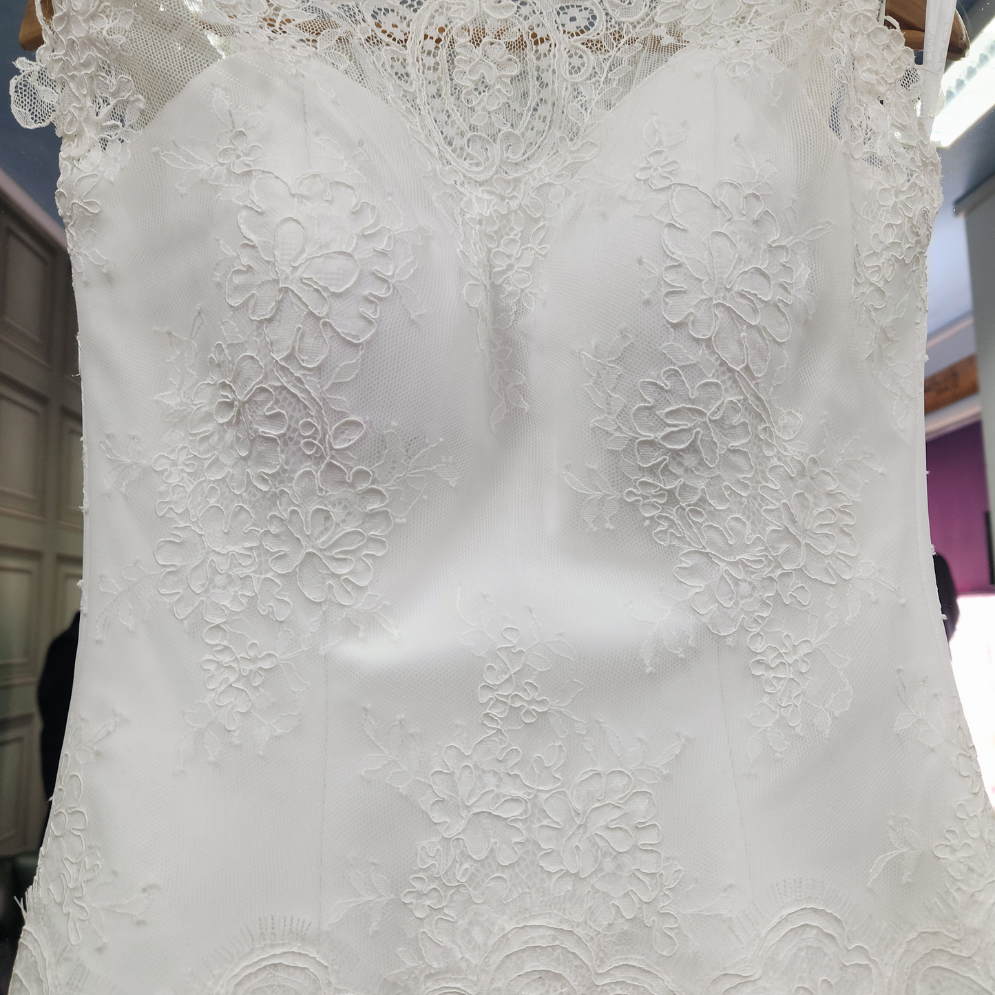 White English Bridal Dress/ Designer: Lenovia