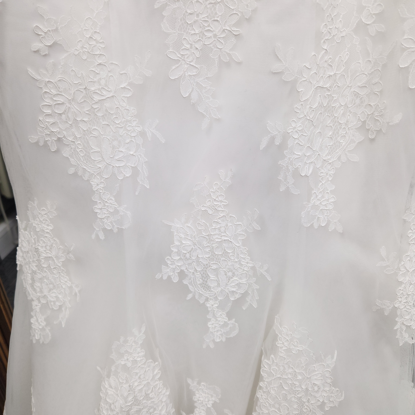 White English Bridal Dress/ Designer: Lenovia