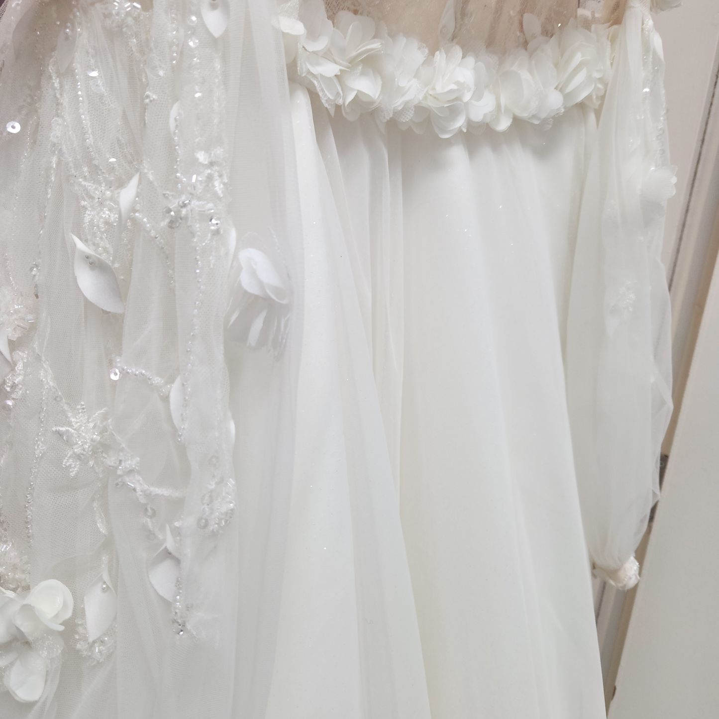 White English Bridal Dress/ Designer: Luce Sposa