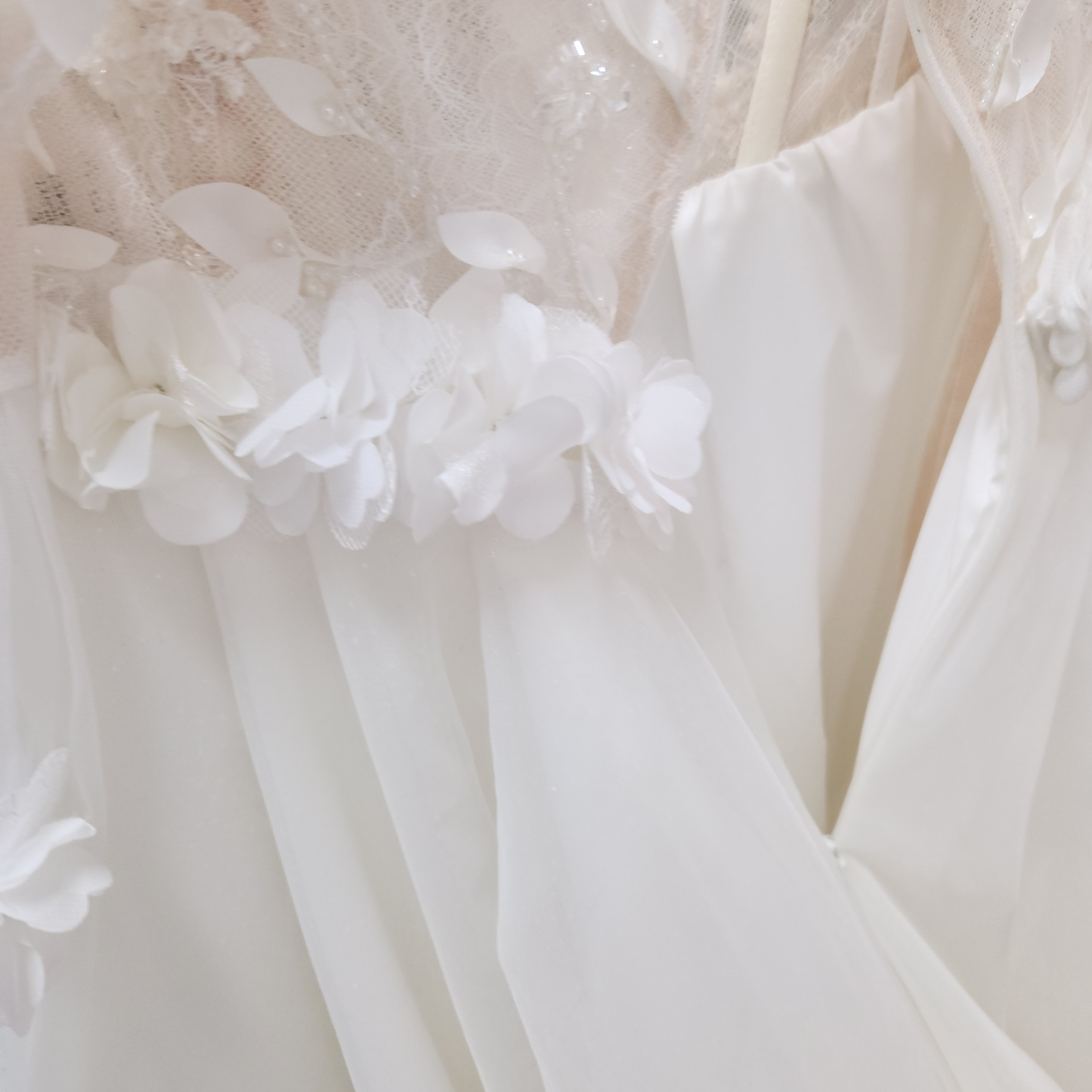 White English Bridal Dress/ Designer: Luce Sposa