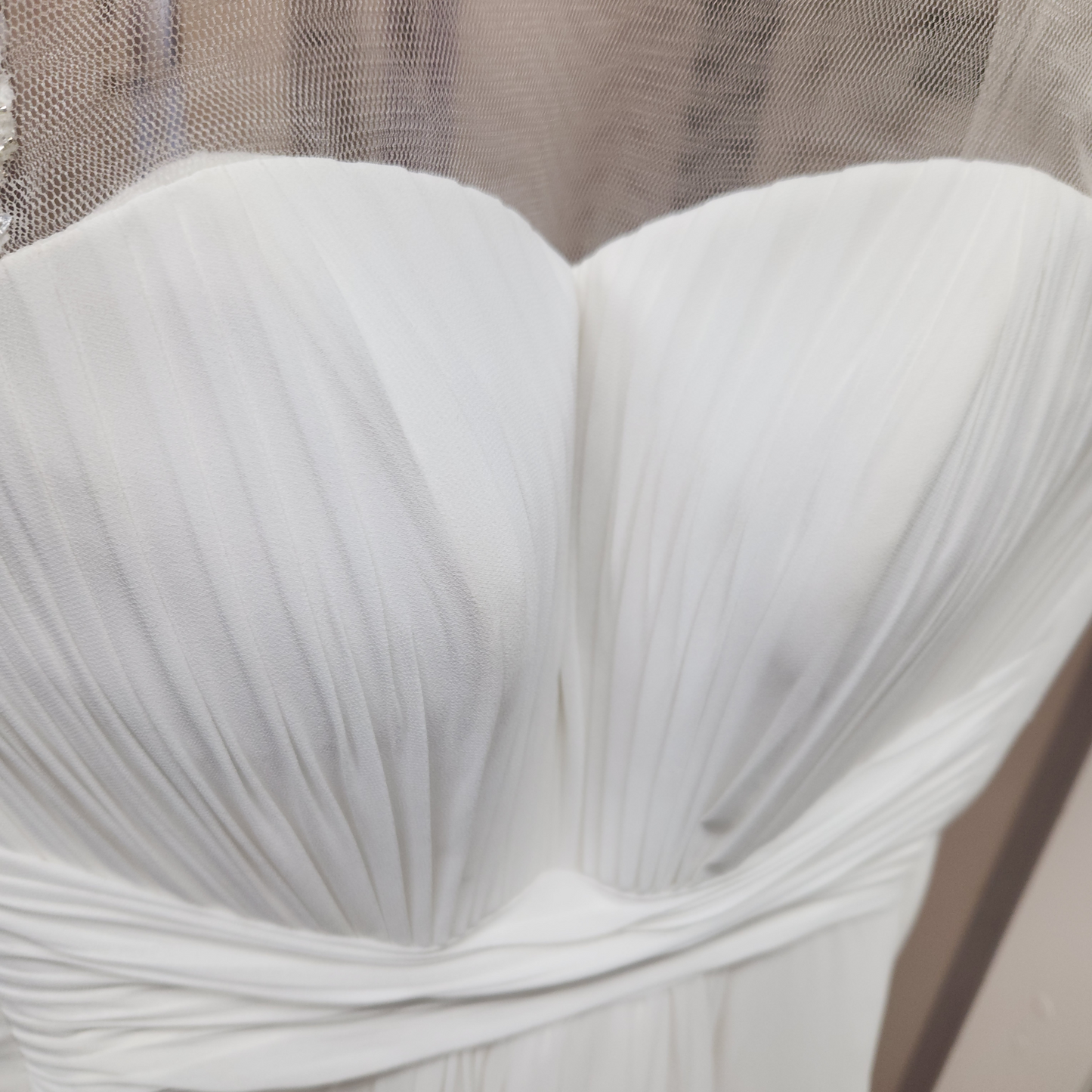 White English Bridal Dress/ Designer: Lenovia