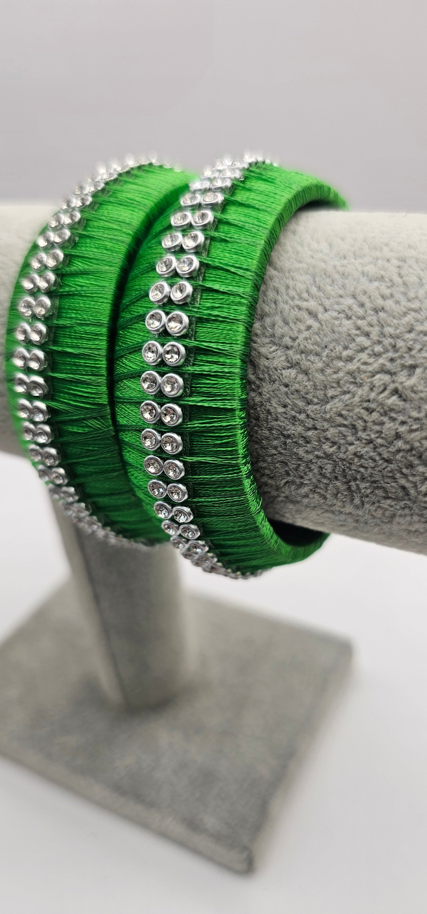 Green Fabric & Silver Stone Detail Size 2.4