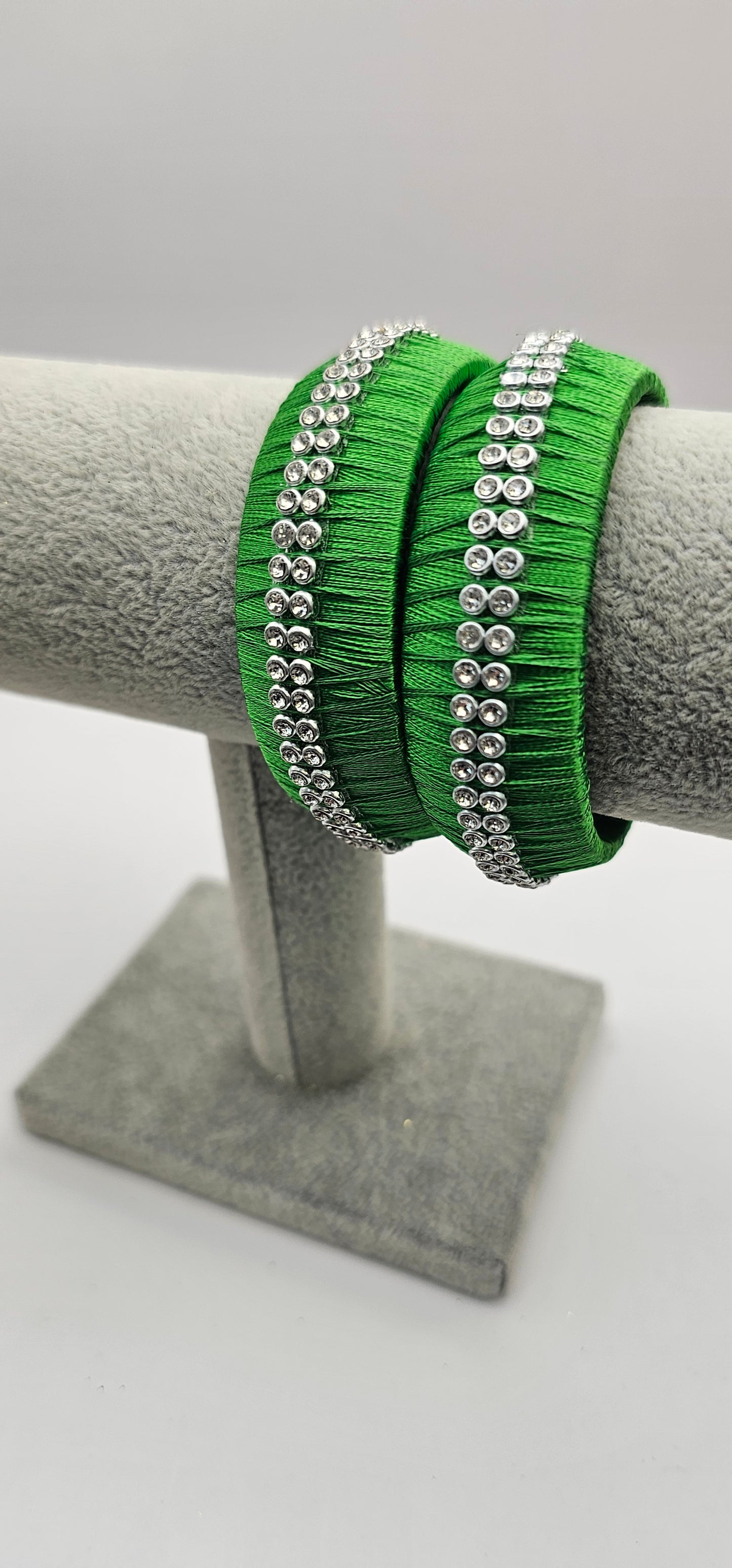 Green Fabric & Silver Stone Detail Size 2.4