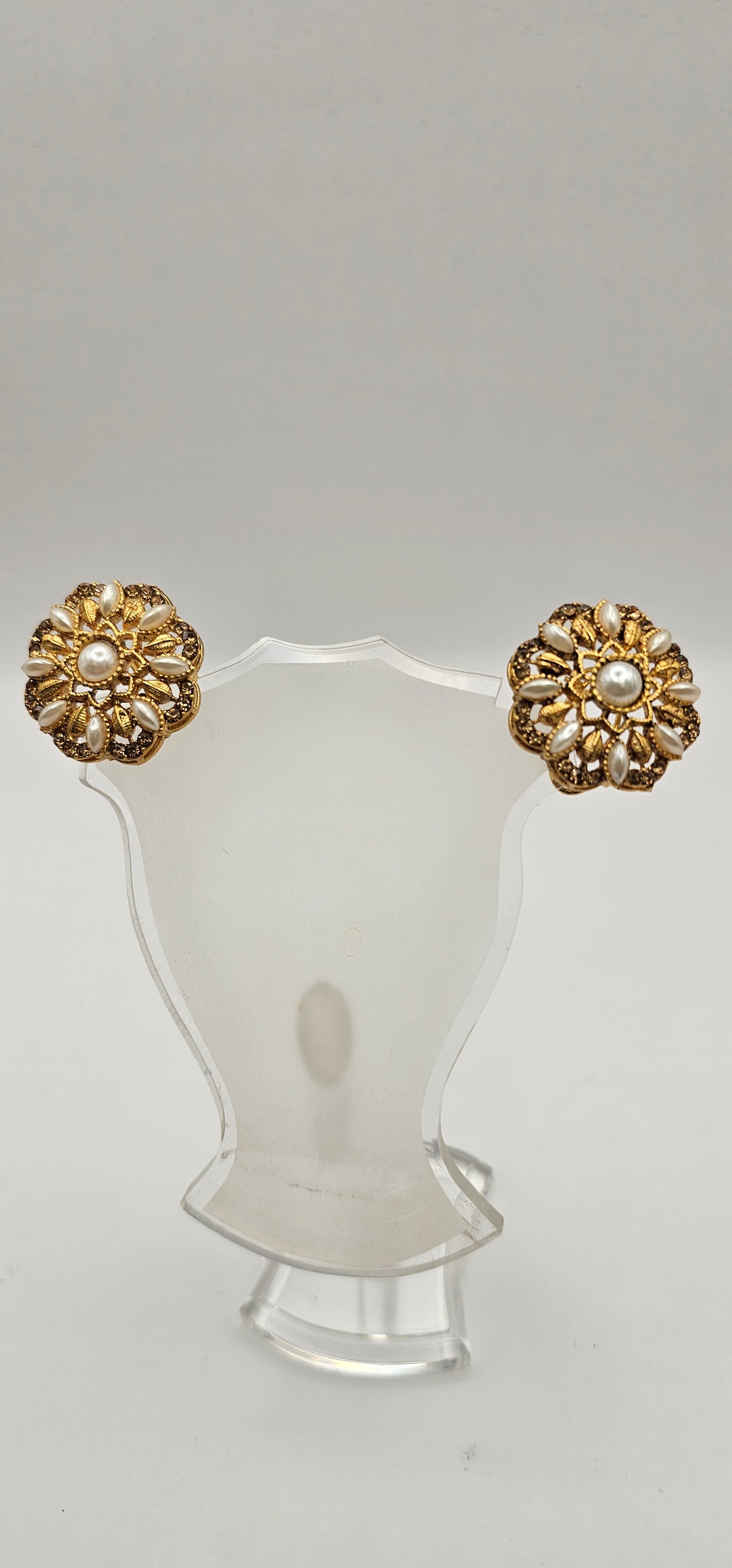 Gold & Pearl Antique Gold Earings