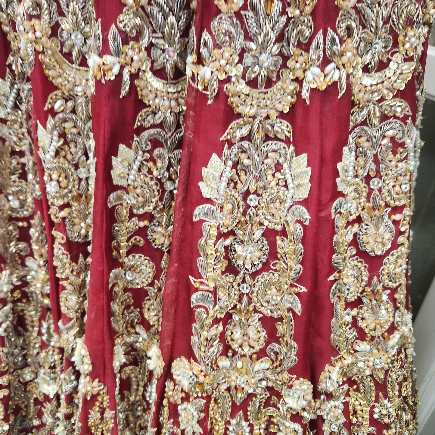 Red & Gold Silk Embroidered Heavy Bridal Wear Netted 3pc