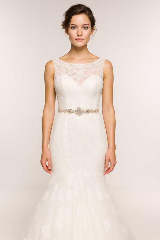 White English Bridal Dress/ Designer: Lenovia