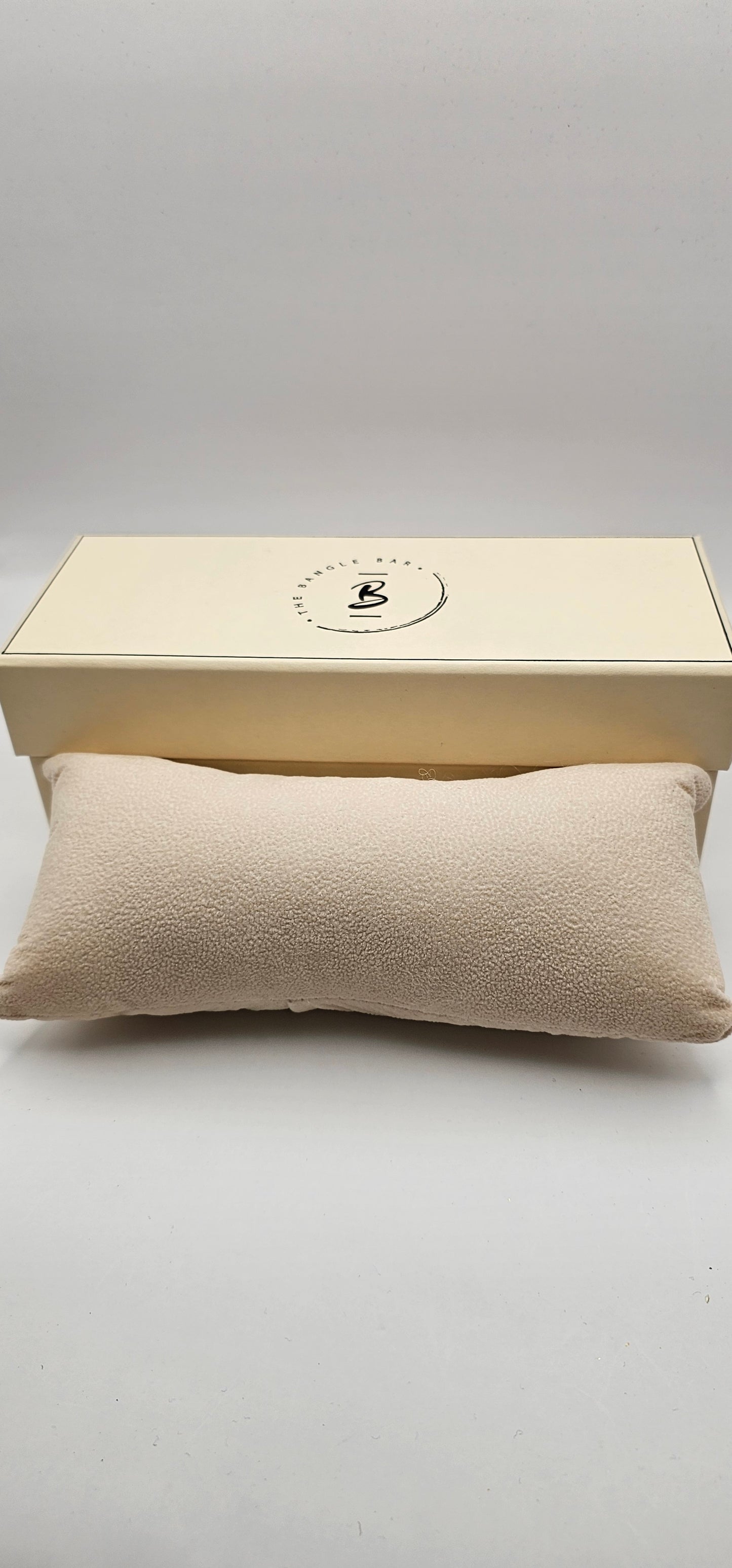Bangle Bar Box & Cushion